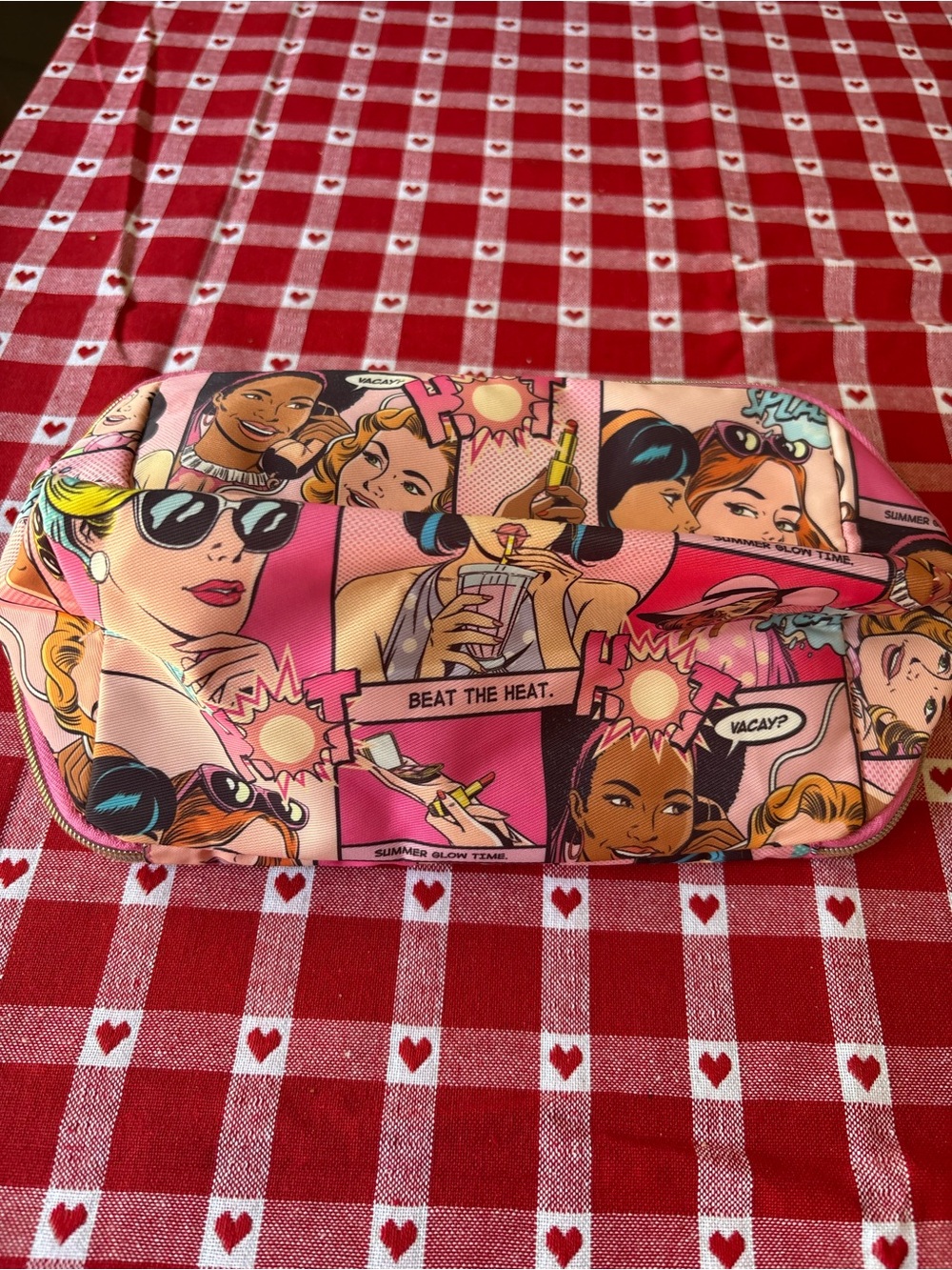 Comic hot girl Estee Lauder Pink Polka Dot Cosmetic Pouch